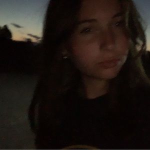 Meet your Posher, Ella